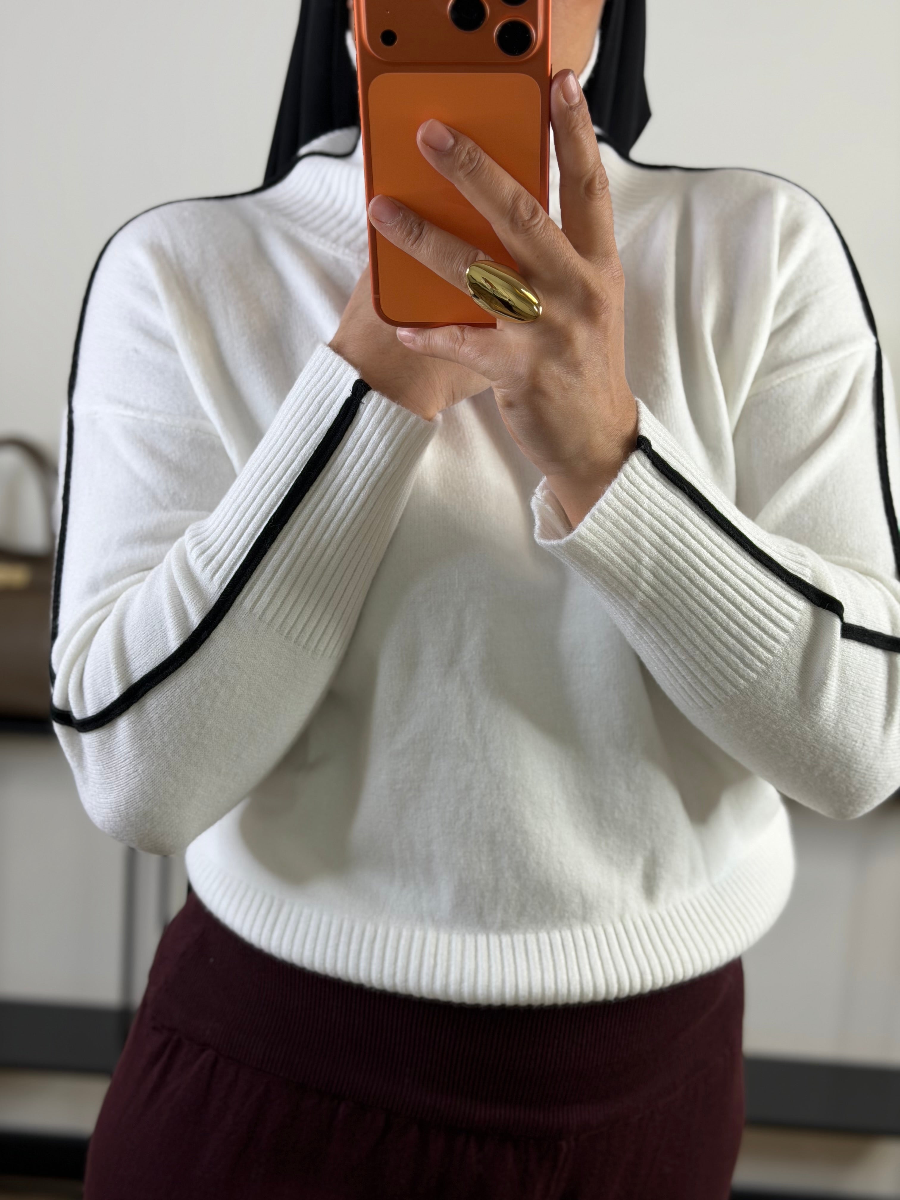 Pull Lune ￼I blanc