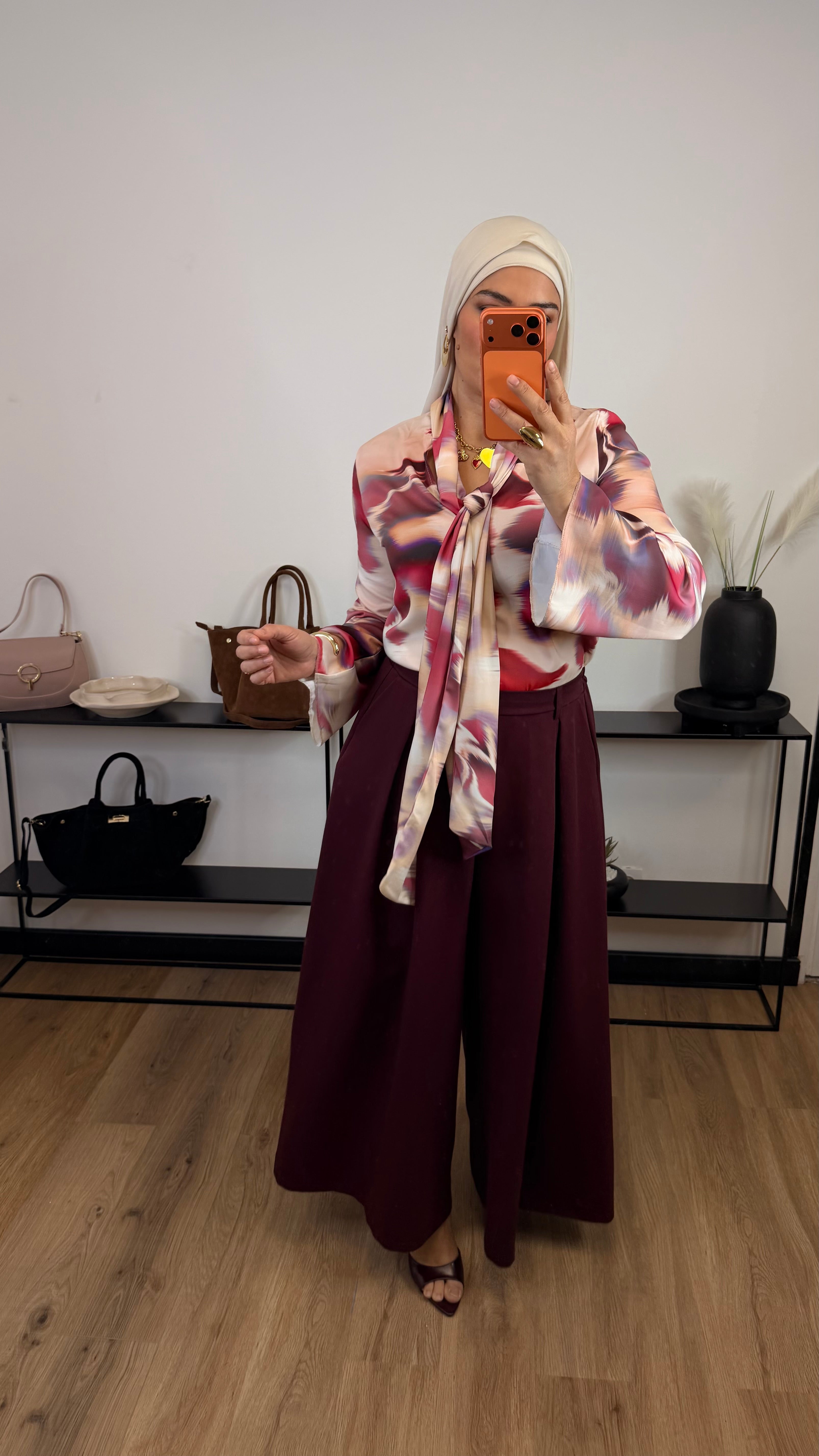 Palazzo Orna I rouge bordeaux