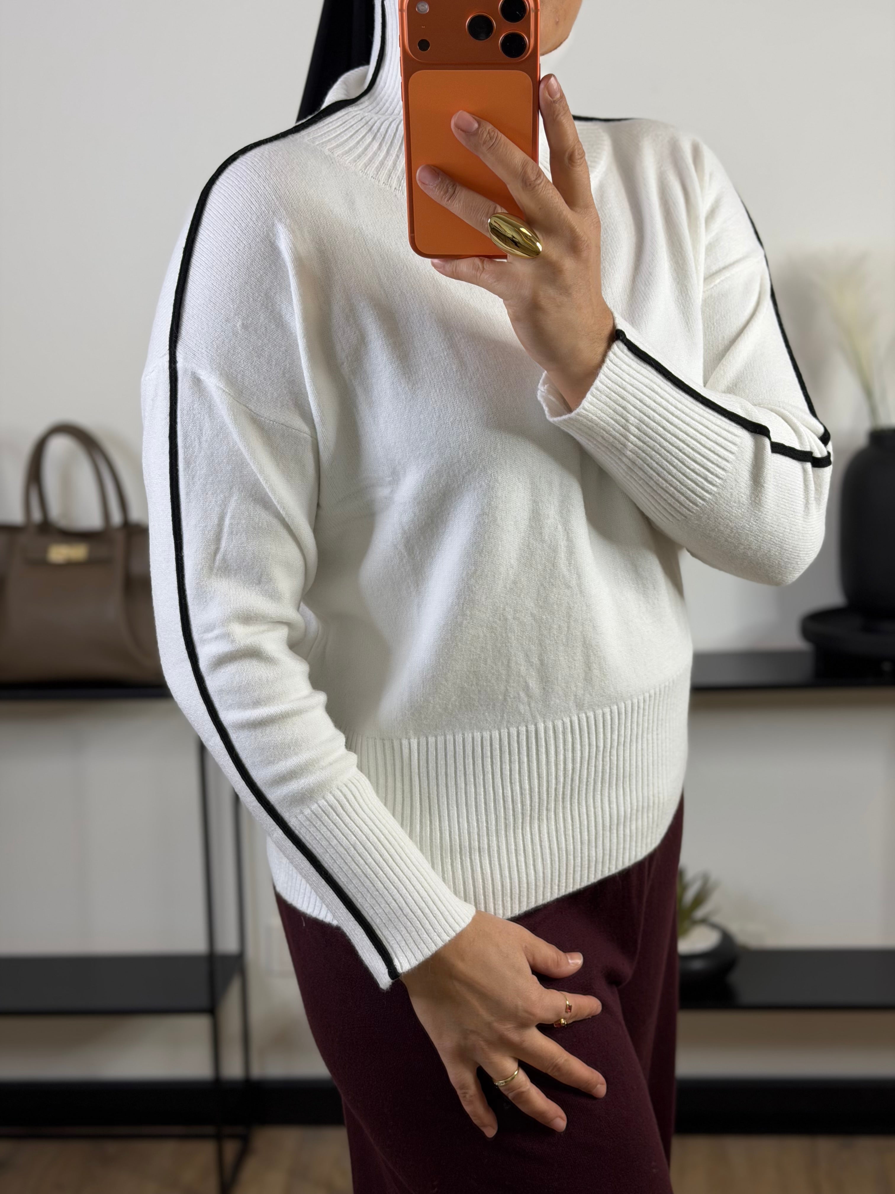 Pull Lune ￼I blanc