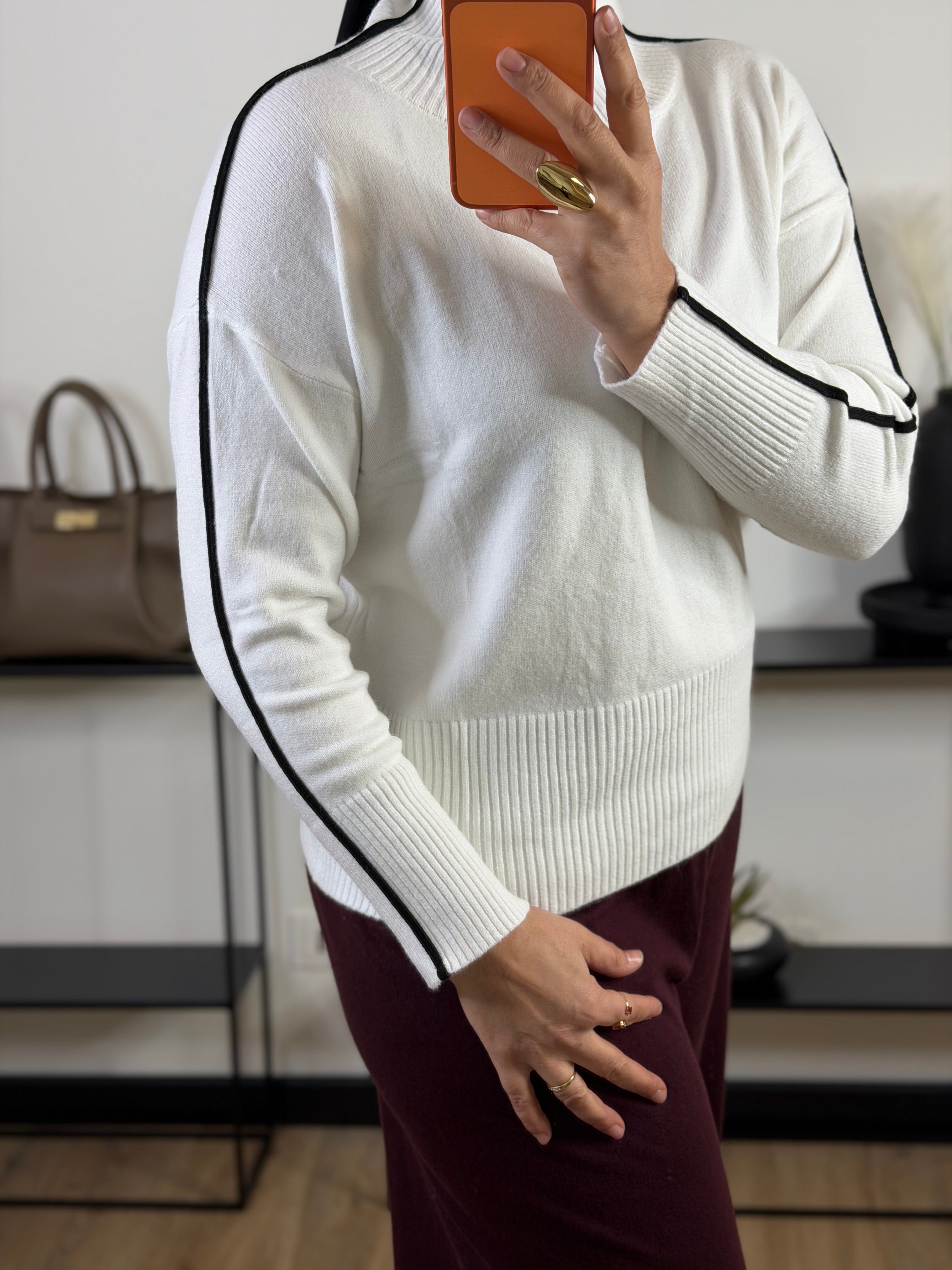 Pull Lune ￼I blanc