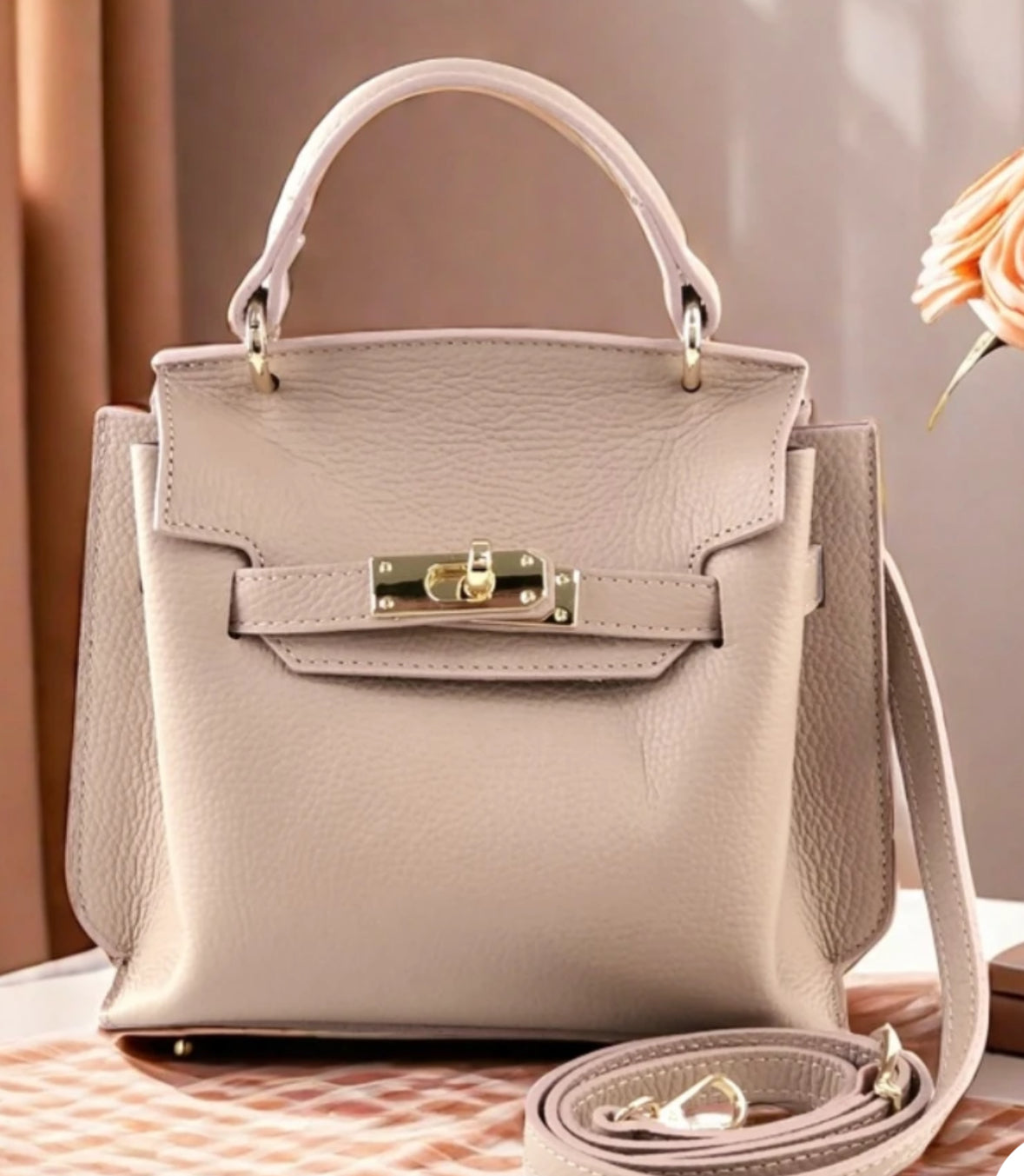 Sac Kay nude